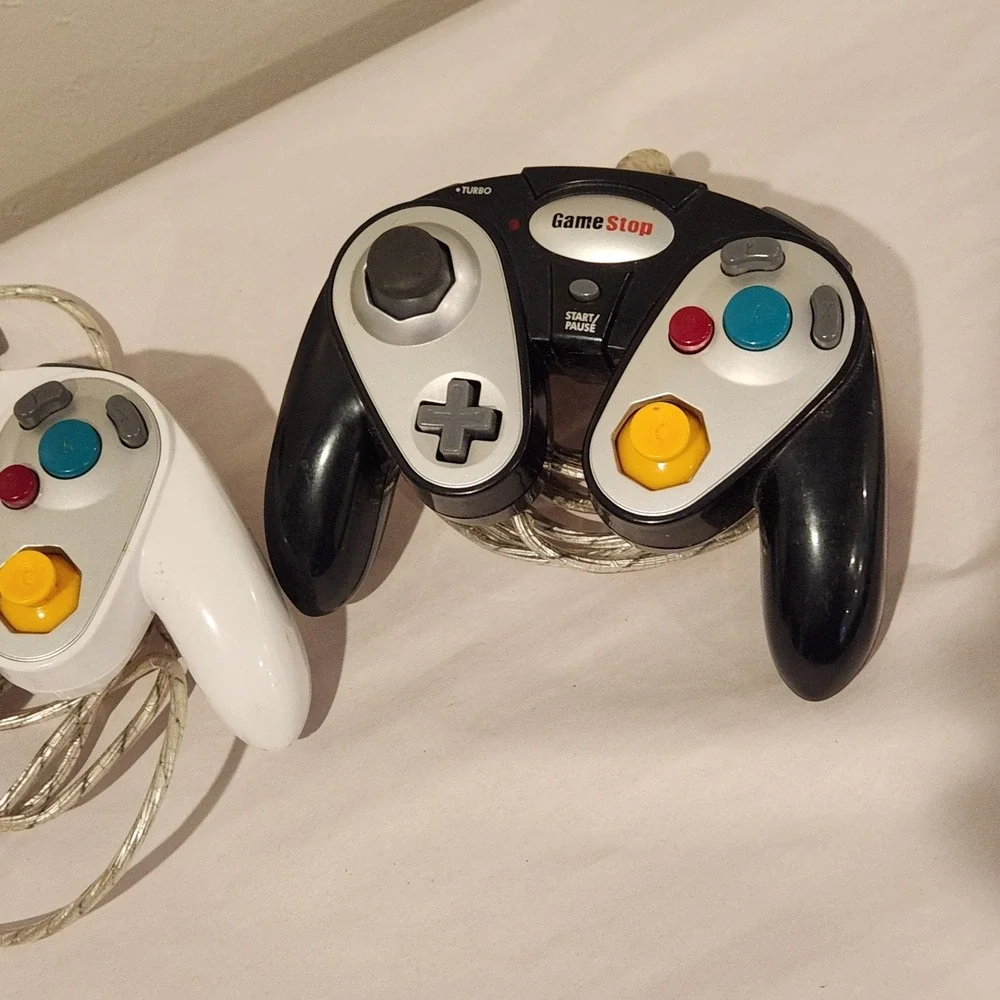 Nintendo GameCube Controller - GameStop Brand Lot Of 3 Controllers Untested*